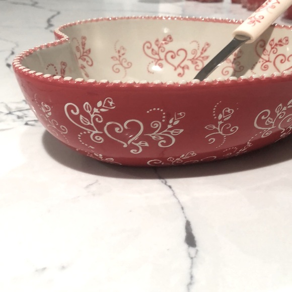 Temp-tations Heart Shaped Bowl and Matching Serving Spoon - Picture 2 of 8